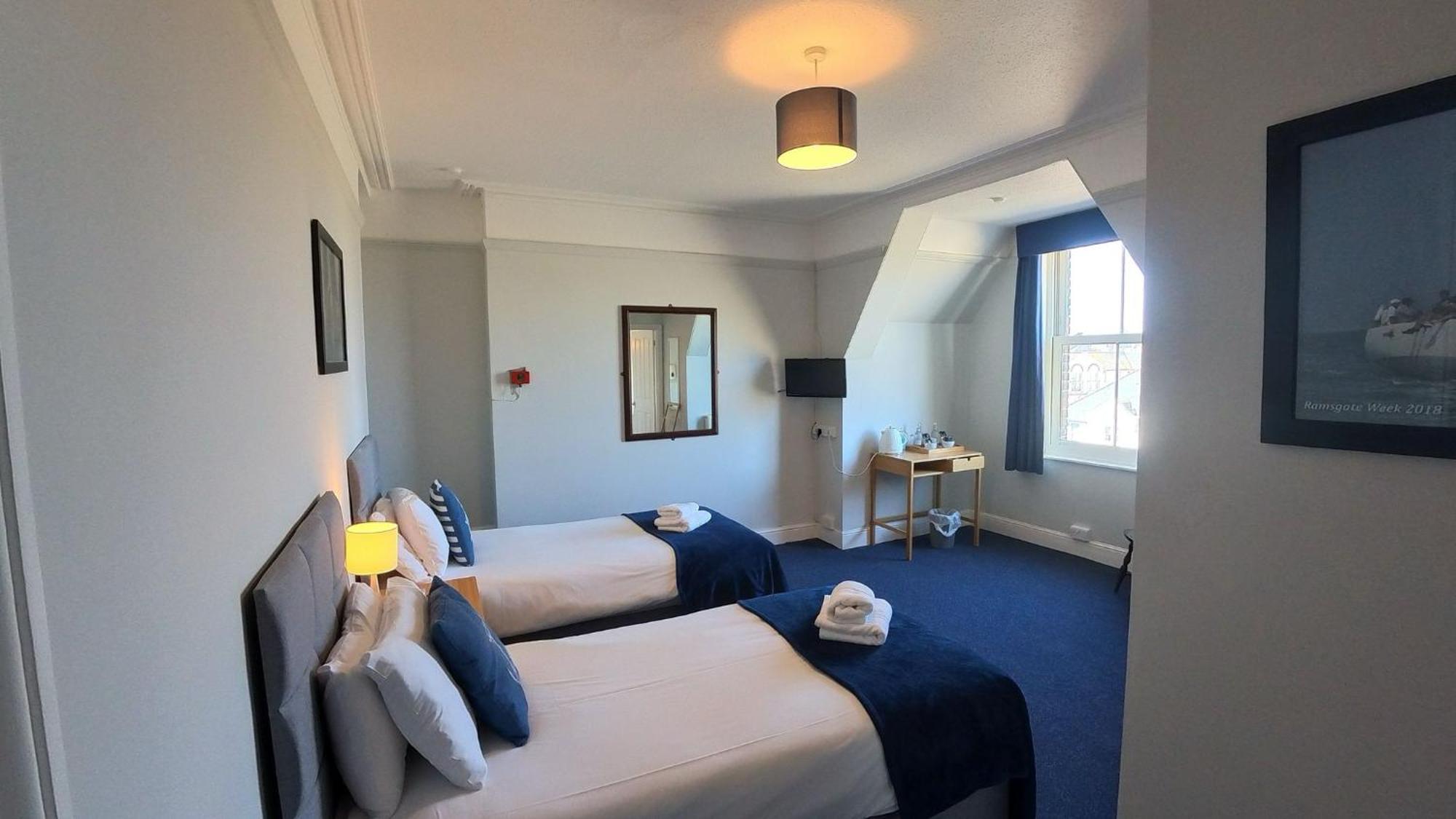 Royal Temple Yacht Club Hotel Ramsgate Luaran gambar