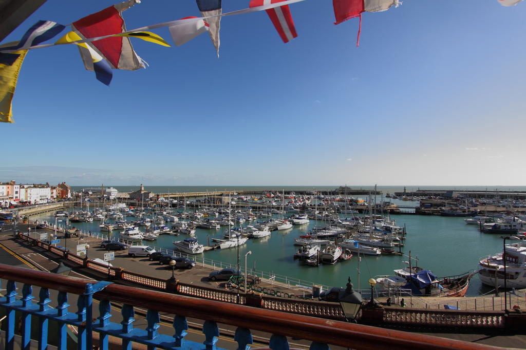 Royal Temple Yacht Club Hotel Ramsgate Luaran gambar